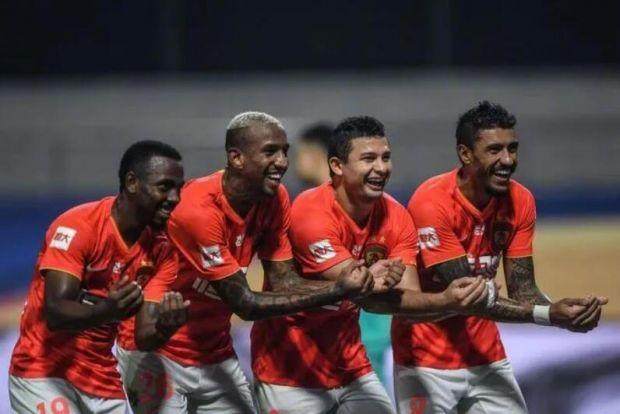 水果老虎机-13年17冠 广州队从凯泽斯劳滕神话走上降级之路